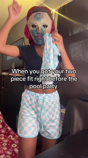 How to Style the Perfect Pool Party Look