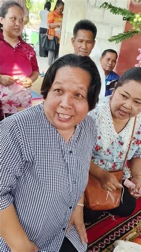 ผูกแขนสู่ขวัญนางพยาบาล