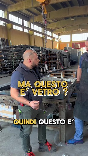 Policarbonato compatto vs vetro: resistenza e leggerezza
