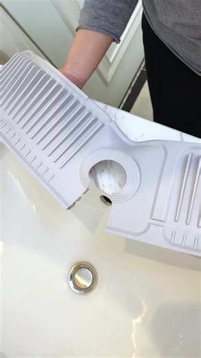 Keep Your Counter Dry with a Silicone Sink Mat