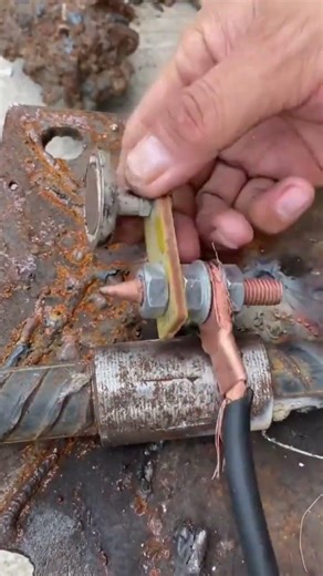 Smart Strategies for Smarter Repairs💡 #RepairTips #DIYGarage