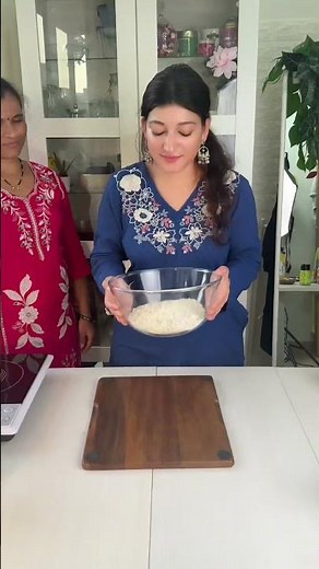 “Market wali puranpoli 🌼kabhi itni soft nahi hoti 😳 || #viralshorts #easyrecipe #youtubeshorts