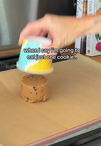 6-Ingredient Giant Chocolate Chip Cookie Dough Recipe