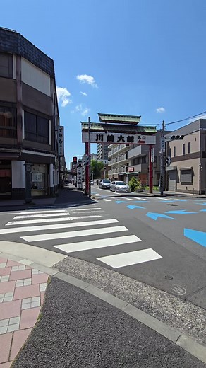 川崎市は、神奈川県の北東部に位置する市で、人口は約155万人です。関東地方で東京都区部、横浜市に次ぐ規模の都市であり、政令指定都市に指定されています。川崎区、幸区、中原区、高津区、宮前区、多摩区、麻生区と7つの区があります。 #川崎市 #神奈川県川崎市 #kawasakicity #川崎 #川崎を歩く #川崎市川崎区 #川崎区 #川崎大師