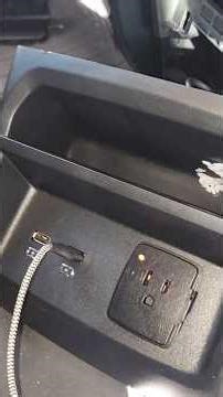 Ford ranger rear usb issues. pop it off and make sure they are connected #fordranger