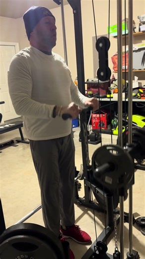 3x reverse curls #biceps #forearms #armday