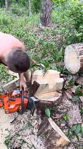 Artisan making solid wood chairs with chainsaw | Florenc Sokoli �