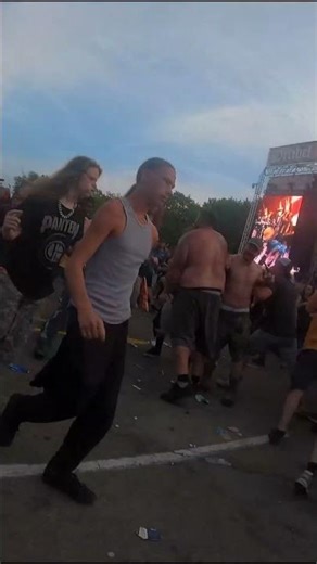 Is There Anybody Out There? - Machine Head PIT POV