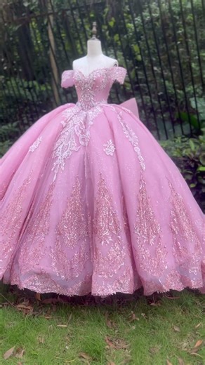 #quinceañera #lifeisbutadream #vestidos #dothingsyoudontwanttodo