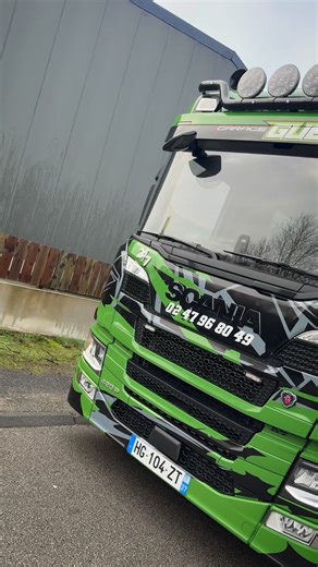 4.7K views · 599 reactions | Design et covering du monstrueux SCANIA signé Fiault Industrie pour le garage GUÉDÉ réalisé par Féroce Graphics Option logo rétro réfléchissant  ️: #slxcastwrap x Arlon Graphics EMEAI #covering #scanıa #depanneuse #towtruck | Féroce Graphics | Facebook