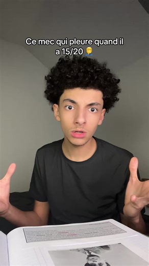 Un élève en colère après une note de 15/20