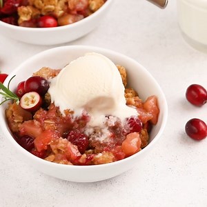 145K views · 3.4K reactions | This cranberry apple crisp is tart and sweet and would be absolutely amazing as part of your Thanksgiving menu! Cranberry Apple Crisp >>> https://www.mybakingaddiction.com/cranberry-apple-crisp/ | My Baking Addiction | Facebook