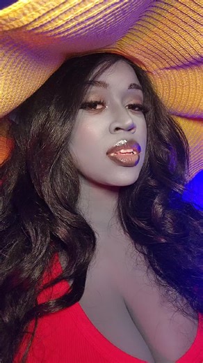 does that but sound like peincess bubblegum tho? #cosplay #marceline #adventuretime #adventuretimecosplay