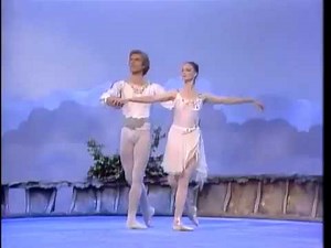CHACONNE (Music: Gluck / Choreography: Balanchine)