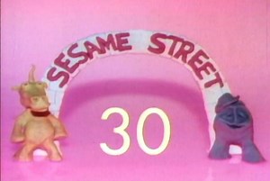 Sesame Street Episode 30 - Granny Bird visits