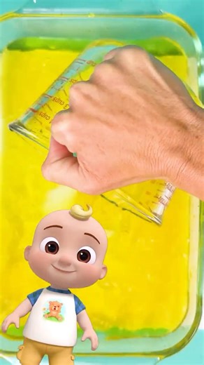 Mixing Colors and Shapes with JELLO 🔴 🔵 🟢! Learning Colors for Kids! #shorts #jello