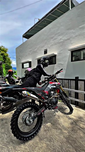 Cinematic CRF 150 Supermoto: Performance and Style