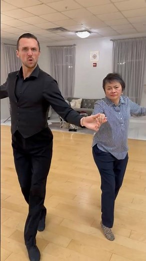 Salsa Dance for Beginners | Easy Basics You Can Learn Today 💃🏼🕺🏼🎶