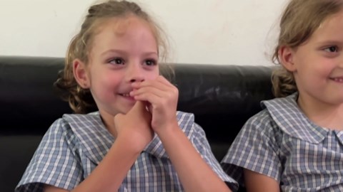 Schools introduce Auslan to be taught to children