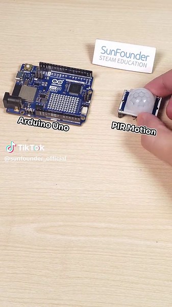 How to make a Motion Detection project - Arduino Project for beginners #stemtok #arduino #diy #engineering #programming #electronics #electronic #pirmotionsensor