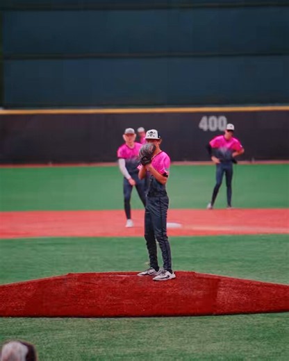 ‘27 Connor Brooks vs Canes National#uncommited@cbrooks_5 // @theloganholland // @trey_daly // @JakeMachado32