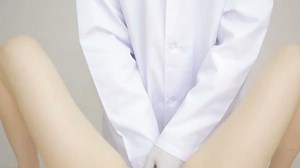 clip-22477969-doctor-gynecologist-performing-examination