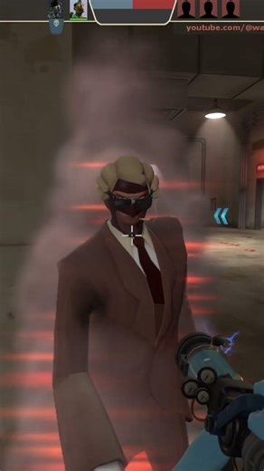 TF2: When the quick-fix color different when its disguise.