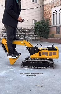 353K views · 6.1K reactions | Another full metal hydraulic 1/8 scale CAT 385CF excavator has completed production  time to give it a work out料料料料 no tilt!!!勞 #excavator #hydraulic #RC #construction #hydraulicrc #rcconstruction #rcconstructionmodels | Toucanhobby RC Model | Facebook