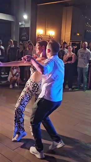🕺💃Best bachata dance with Pablo y Andrea - sensual style 💃🕺 #shorts #bachata #dance - Dance065