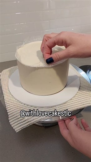 Super sharp edges! 🩷 #melbournecakedecorator #cakedecorating #cake #melbournecakes #cakes #cakedecorator #melbourneaustralia #cakereels #caketips #melbourne #caketutorial #caketutorials | ~ With Love ~ Cakes