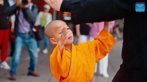 Adam Loomis, an American working as a teacher in Quanzhou, southeast China, falls in love with "Wuzu Fist." From training to cultural discovery, he dives into the tradition of Chinese martial arts. It's a journey of sweat, respect, and many punches. | China Xinhua News