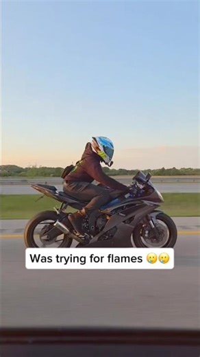 SC Project R6 on Highway!! 🔥🔥 #yamahar6 #yamaha #motorcycle #scproject #bike #bikelife
