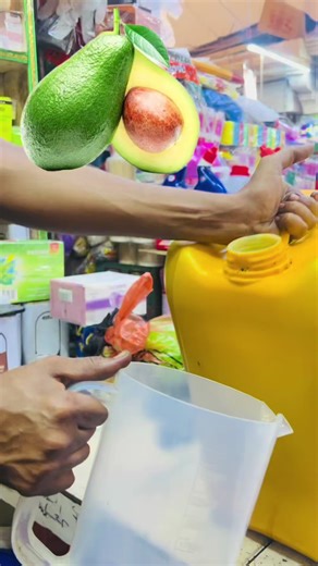 Cawaale Ileen Wahab: Avocados & Herbal Remedies