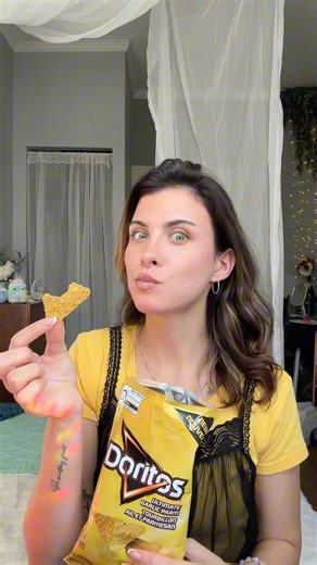 I HAD TO ISOLATE MYSELF AFTER 🧄🧀 #doritos #food #tastetest