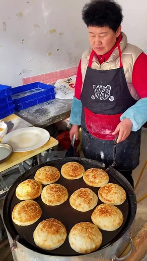 this is traditional way to make Buns wow #fbreels23 #fbreels23video #fbreelsfypシ゚viral #reelsfb23 #fbviralreels #viralreels #fbreelsfyp #trendingreels2023 #reelsfbviral #fbreels #food #foodblogger #foodlover #foodphotography #cookingvideo #cooking #cookies #cookingtime #cook #eat #eating #AmaZing #Wow #OMG #viral #trending #bunnies #bun #fbreels #fbshorts #fbreelsvideo | Wow ji