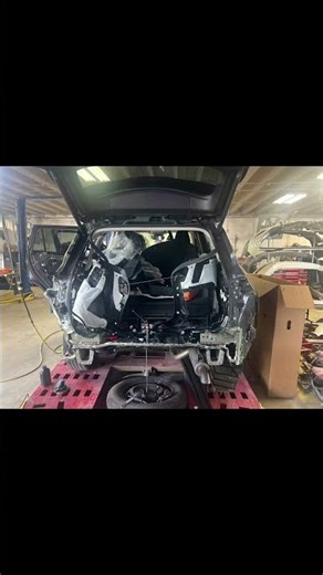 Expert Collision Repair & Auto Body Work | Hollywood Collision Center