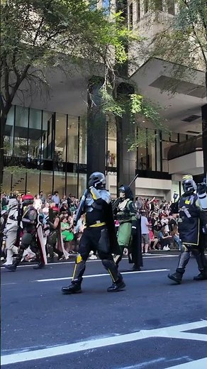 Helldivers marching in the Dragon Con Parade