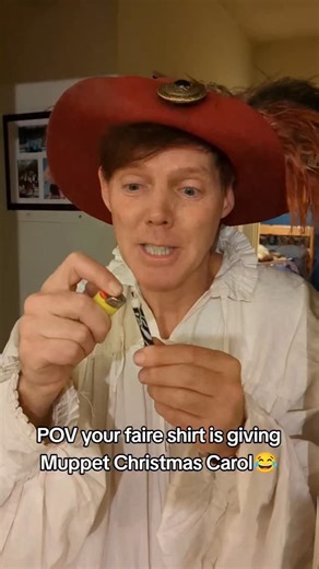 Shelby Bond on Instagram: "Merry Christmas everybody, and a Happy New year! 😁🎄 #merrychristmas #happyholidays #muppetchristmascarol #renfaire #dungeonsandshakespeare"