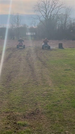 89 banshee vs 2000 banshee #2stroke #banshee #bikelife