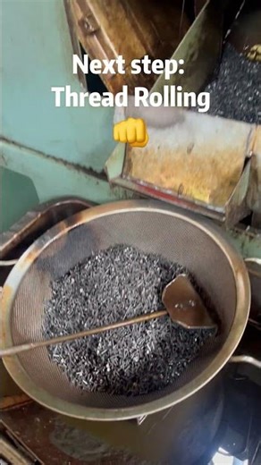 How We Make Perfect Threads for Screws？#factory #manufacturing #machine #fastener #screw