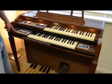 Baldwin Bravura 123 Electric Organ