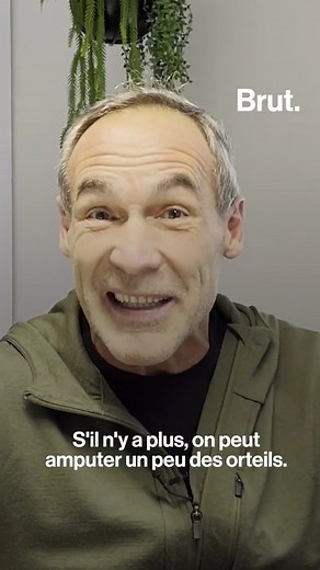 1.2M views · 7.9K reactions | "On regarde notre copain, on se demande : 'Je suis capable de le manger s'il meurt avant moi ?'" Quand la nourriture a commencé à manquer lors de son expédition au pôle Nord, l'aventurier Mike Horn a tout envisagé. Et cette expérience l'a marqué à vie. Il raconte. Le podcast "Osez l'aventure avec Mike Horn" produit par Paradiso Podcasts est à écouter sur Audible. | Brut | Facebook