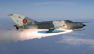 Romania returns to flying MiG-21 fighters and accelerates the purchase of more F-16s