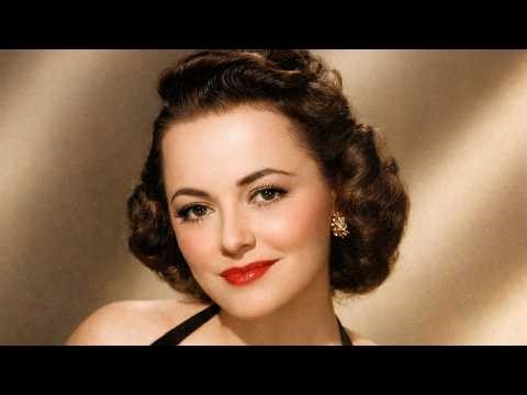 Olivia de Havilland Lived A Double Life For 32 Years, And No One Knew—Until Now