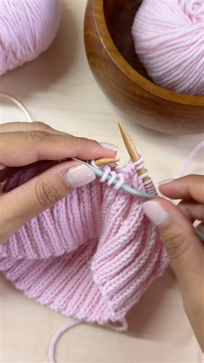 C6F Cable #CableKnitting #MerinoWool #HandKnit Beanie