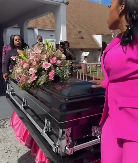 Elegant Funeral Decor Ideas for Meaningful Memorials