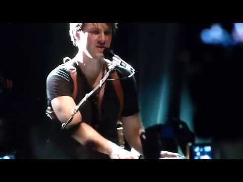 Hanson - MmmBop (Live in Paris)