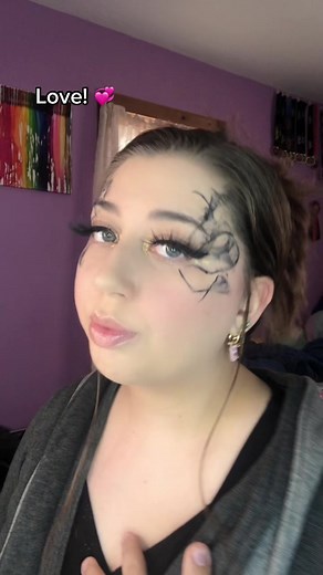 Unique Makeup Look Tutorial with String Art | MakeUpWithMel