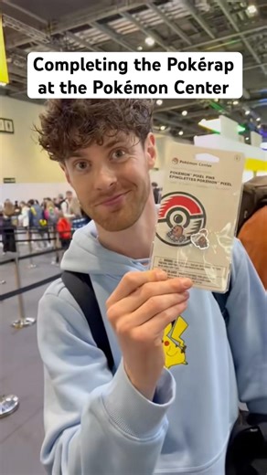 Completing the Pokérap inside the Pokémon Center #pokemon #pokemoncenter