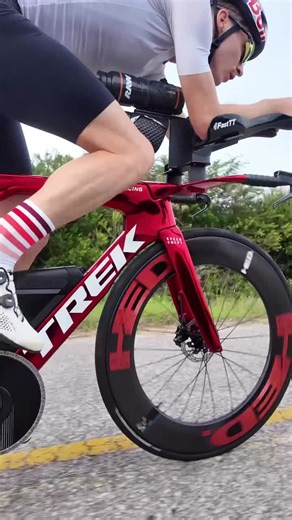 Trek Speed Concept Bike house San Diego tienda especializada en bicis 🚀🔥🚲 Carrera 43 A #31 -193 📱 3164759065 o al 3207085114 #medellín #bogota #cali #manizales #pereira #armenia #barranquilla #cartagena #monteria #ibague #bucaramanga #cucuta #pasto #huila #trekbikes #trekcolombia #ciclismo #shimano #sram #strava #trekfactoryracing #mtb #bike #bicicleta #bici #medellin #medellin #ruta #bogota